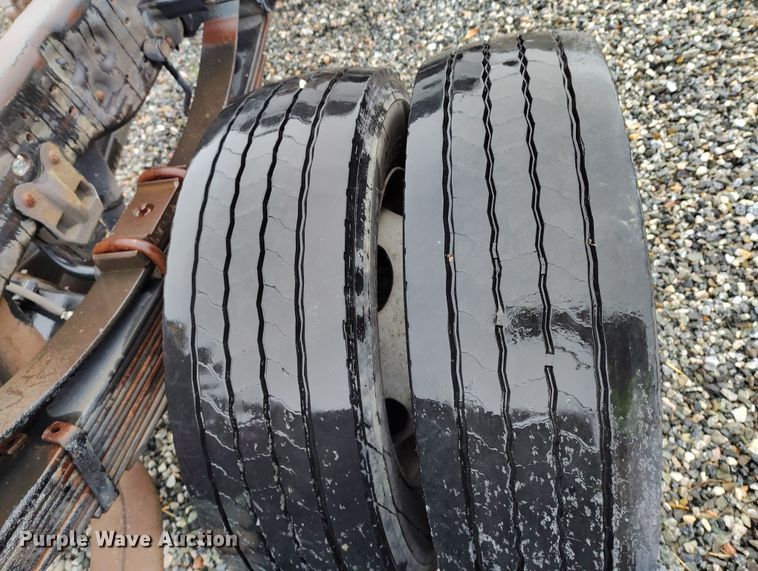 image for item YA0344 2003 Ford F550 Super Duty XL truck cab and chassis