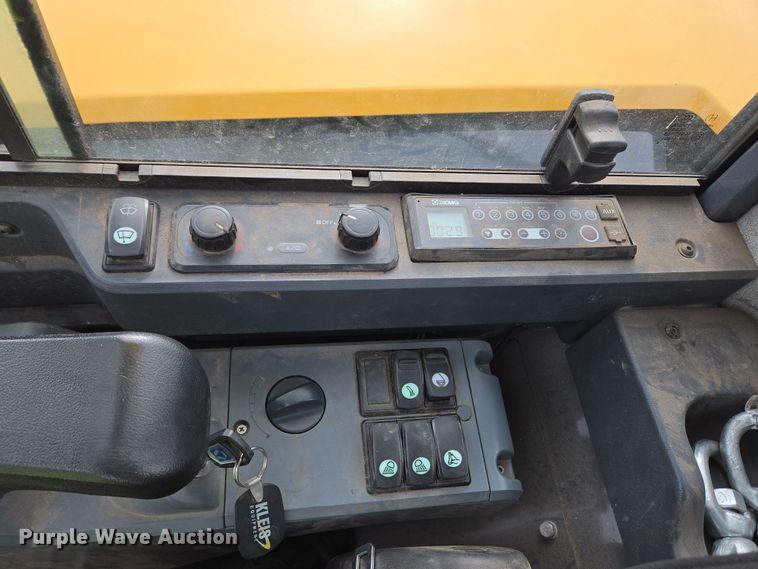 image for item YA0361 2023 XCMG XE55U mini excavator