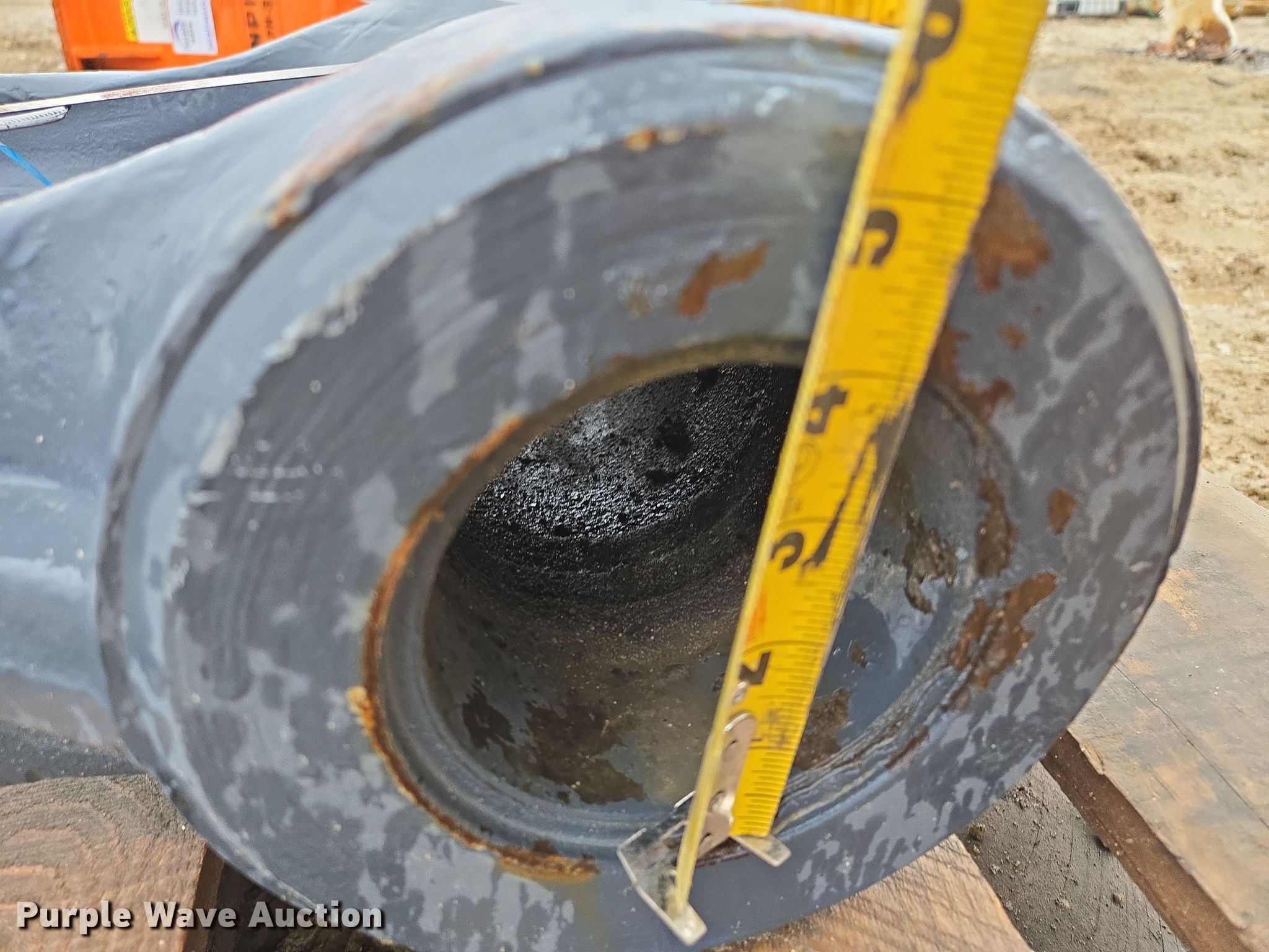 Excavator knuckle in Boonville, MO | Item DV1804 sold | Purple Wave
