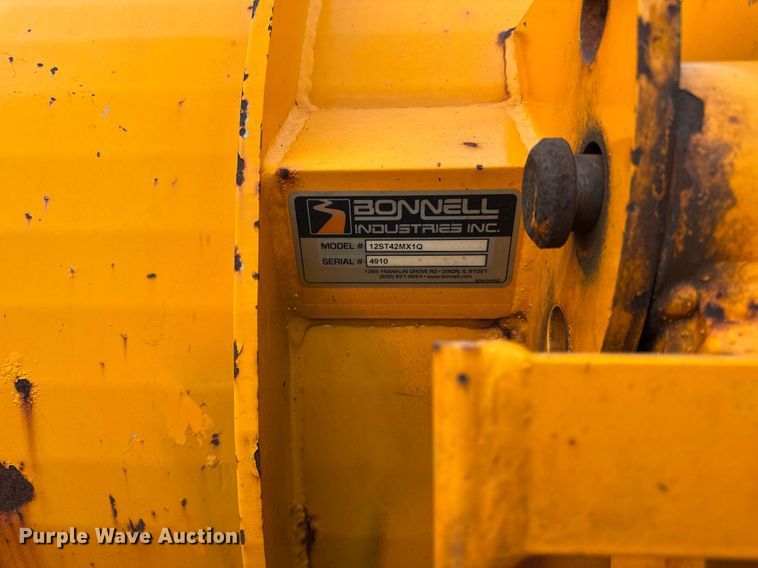 image for item DH9867 2011 International 7400 spreader truck