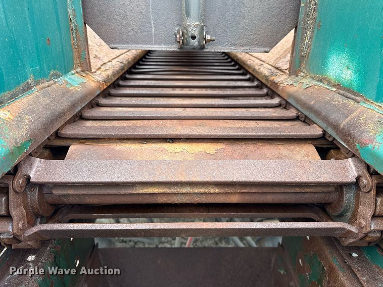 image for item DH9867 2011 International 7400 spreader truck