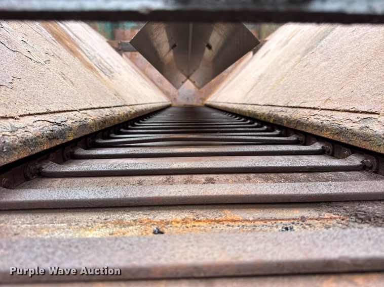 image for item DH9867 2011 International 7400 spreader truck