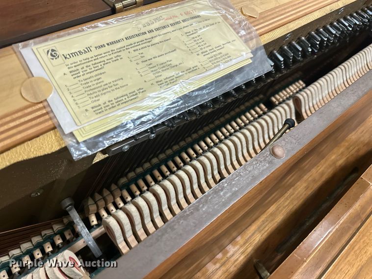 image for item DL1079 Kimball S235 piano