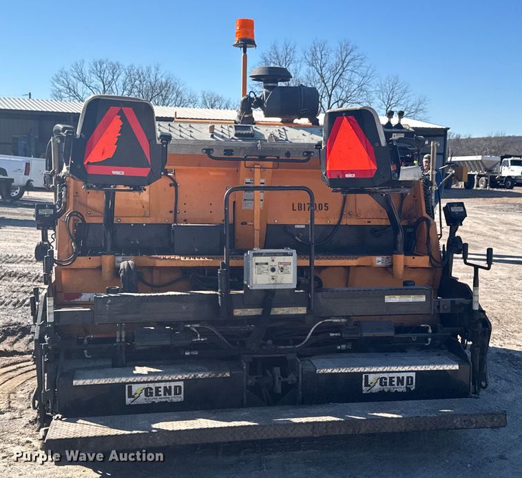 image for item DO0433 2017 LeeBoy 8515D paver