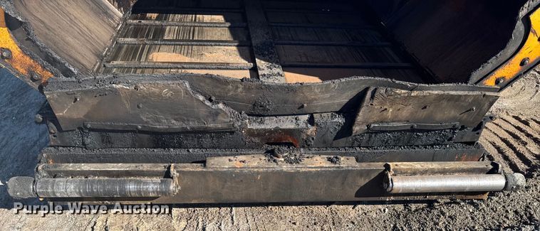 image for item DO0433 2017 LeeBoy 8515D paver