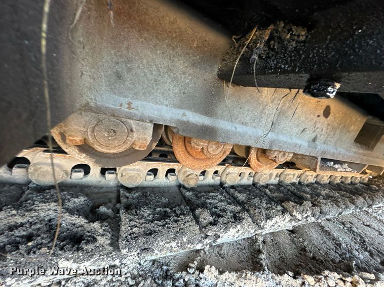 image for item DO0433 2017 LeeBoy 8515D paver