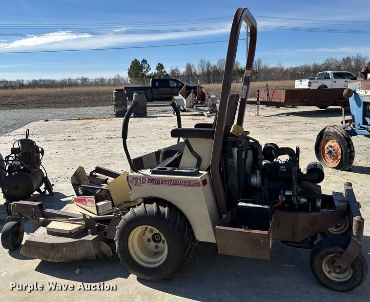 image for item DO0435 Grasshopper 721D ZTR lawn mower