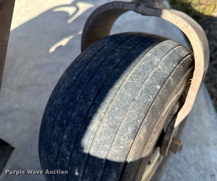 image for item DO0435 Grasshopper 721D ZTR lawn mower