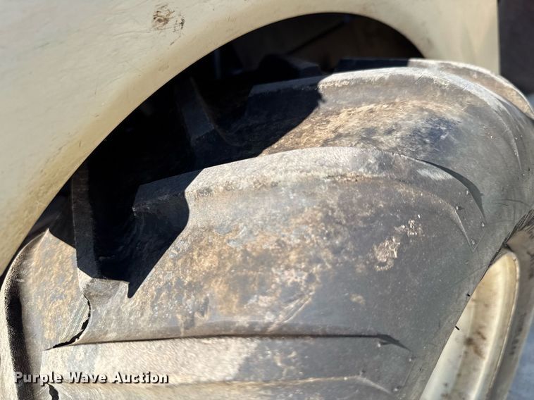 image for item DO0435 Grasshopper 721D ZTR lawn mower