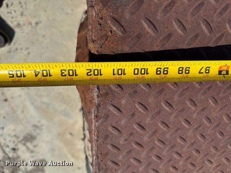 image for item DO0439 Tilt deck equipment trailer