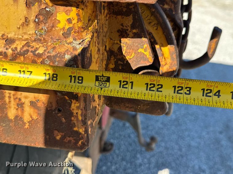 image for item DO0440 1983 International 1724 dump truck