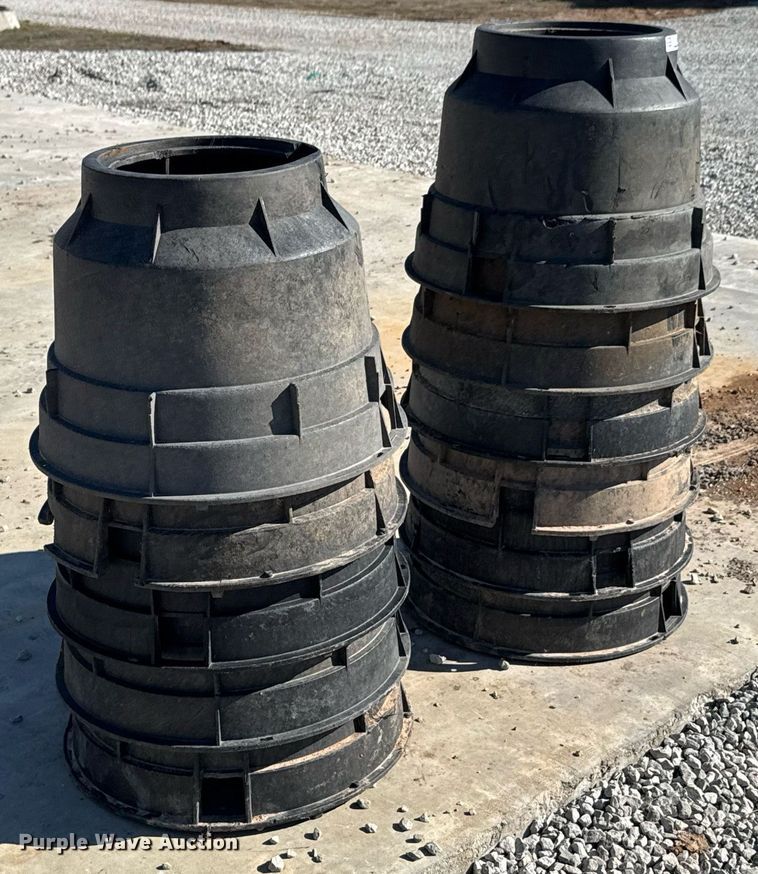 image for item DO0441 (16) water meter covers