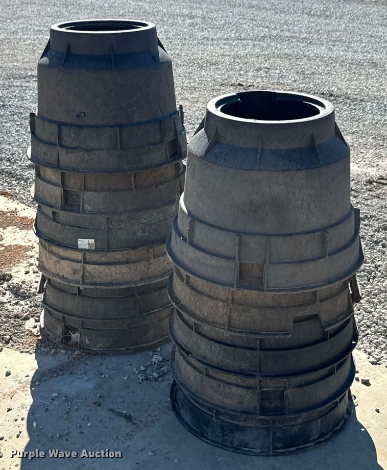 image for item DO0441 (16) water meter covers