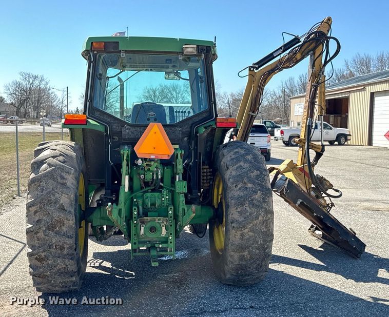 image for item DO0444 2002 John Deere 6405 tractor