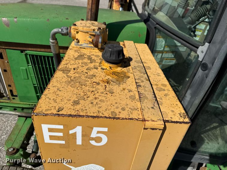 image for item DO0444 2002 John Deere 6405 tractor