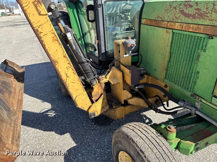 image for item DO0444 2002 John Deere 6405 tractor