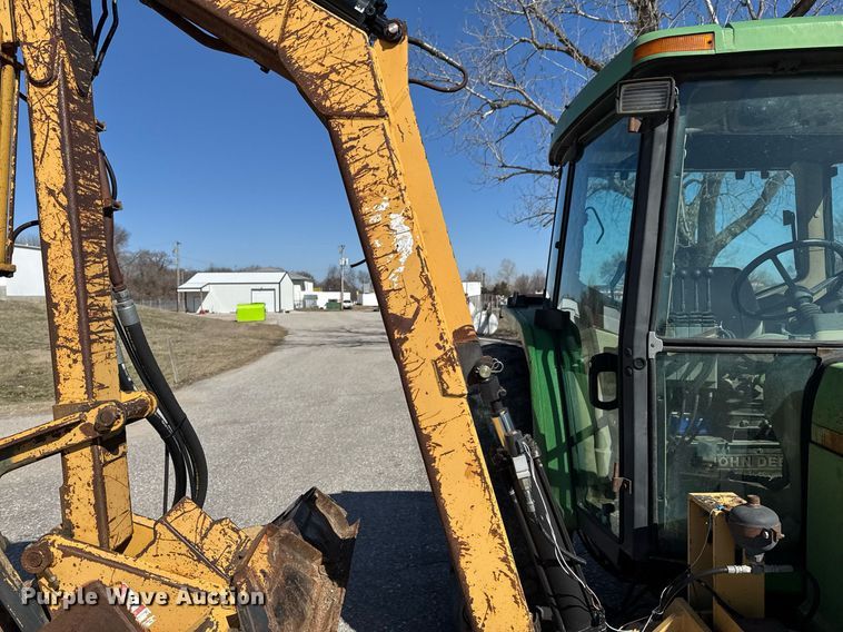 image for item DO0444 2002 John Deere 6405 tractor