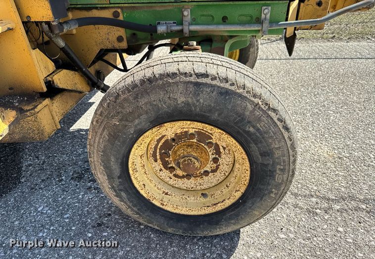 image for item DO0444 2002 John Deere 6405 tractor