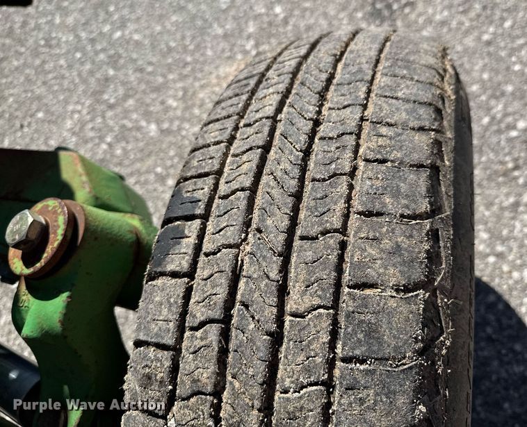 image for item DO0444 2002 John Deere 6405 tractor