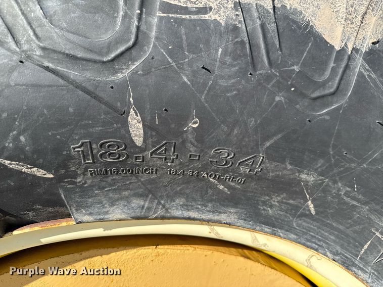 image for item DO0444 2002 John Deere 6405 tractor