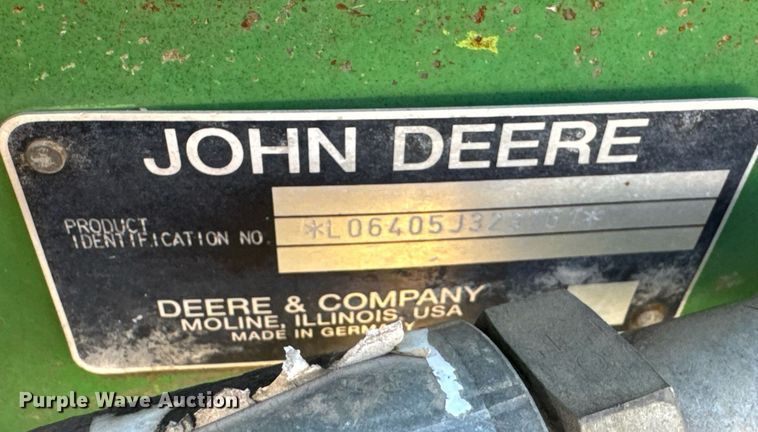 image for item DO0444 2002 John Deere 6405 tractor