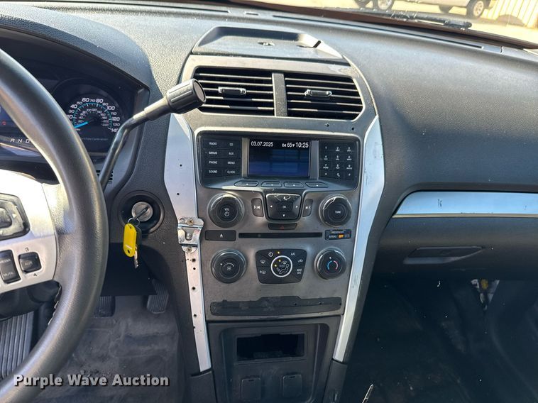 image for item DO0445 2013 Ford Explorer Police Interceptor SUV