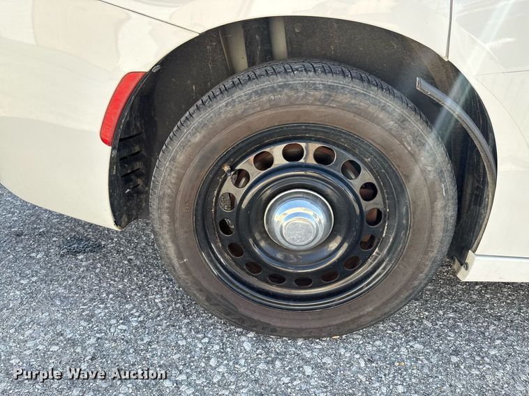 image for item DO0446 2017 Dodge Charger Police 