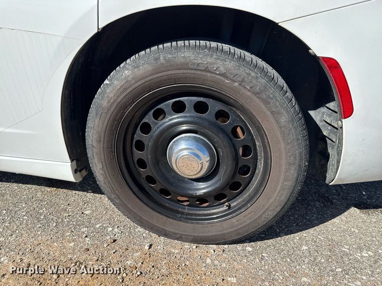 image for item DO0446 2017 Dodge Charger Police 