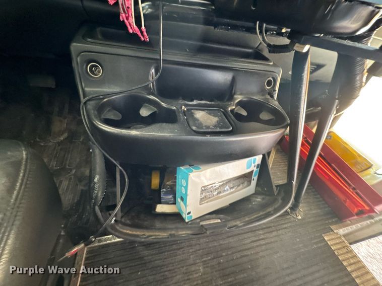 image for item DO0447 2002 Chevrolet Express school bus