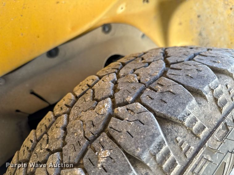 image for item DO0447 2002 Chevrolet Express school bus