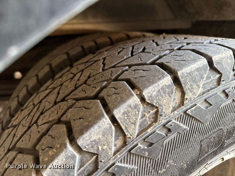 image for item DO0447 2002 Chevrolet Express school bus