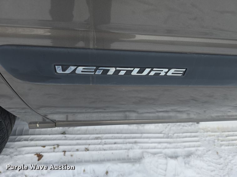 image for item DO7768 2004 Chevrolet Venture van