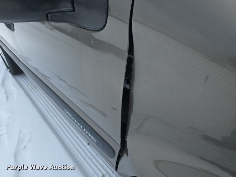 image for item DO7768 2004 Chevrolet Venture van