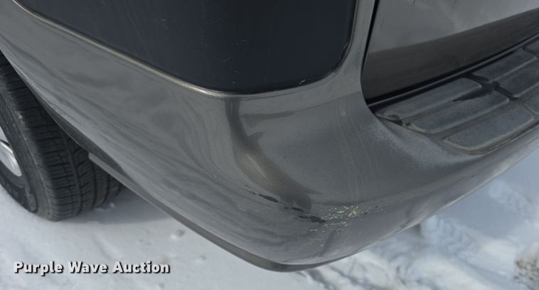 image for item DO7768 2004 Chevrolet Venture van