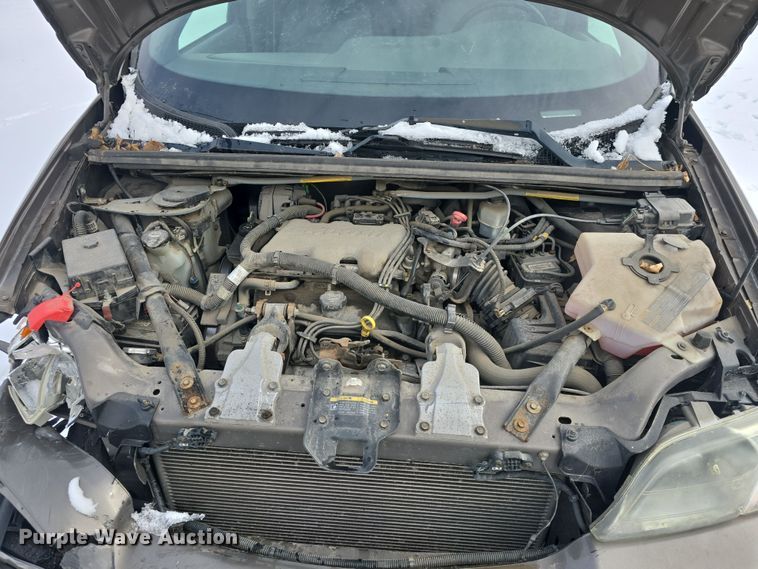 image for item DO7768 2004 Chevrolet Venture van