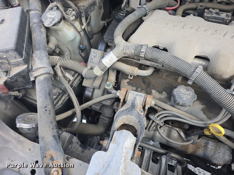 image for item DO7768 2004 Chevrolet Venture van