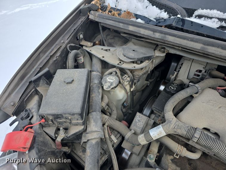 image for item DO7768 2004 Chevrolet Venture van