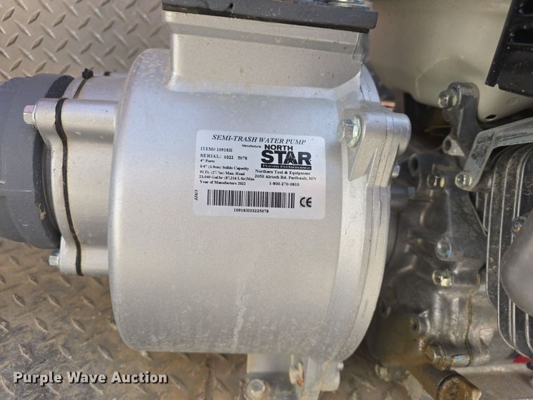 image for item DO7827 1985 Ford C8000 pumper fire truck