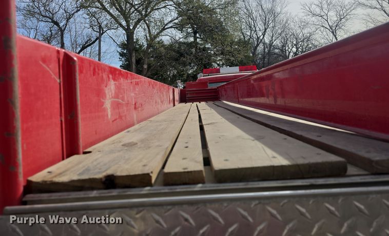 image for item DO7827 1985 Ford C8000 pumper fire truck