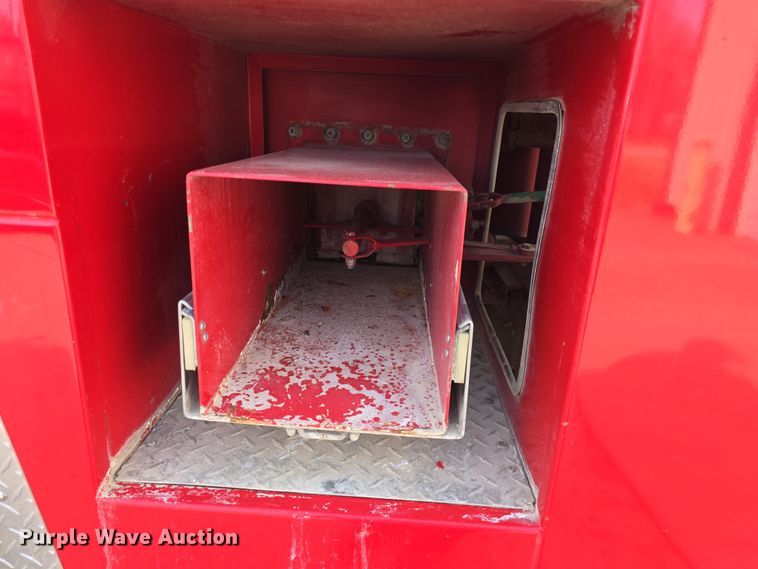 image for item DO7827 1985 Ford C8000 pumper fire truck