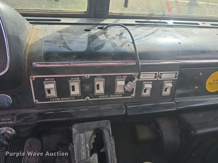 image for item DO7827 1985 Ford C8000 pumper fire truck