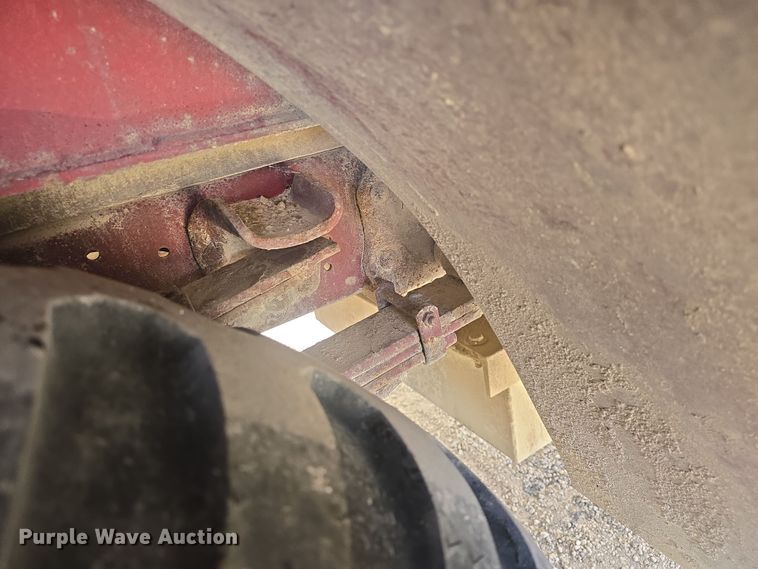 image for item DO7827 1985 Ford C8000 pumper fire truck