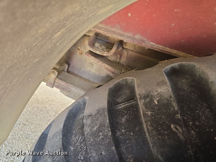 image for item DO7827 1985 Ford C8000 pumper fire truck