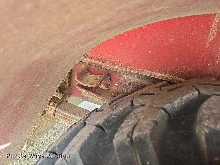 image for item DO7827 1985 Ford C8000 pumper fire truck