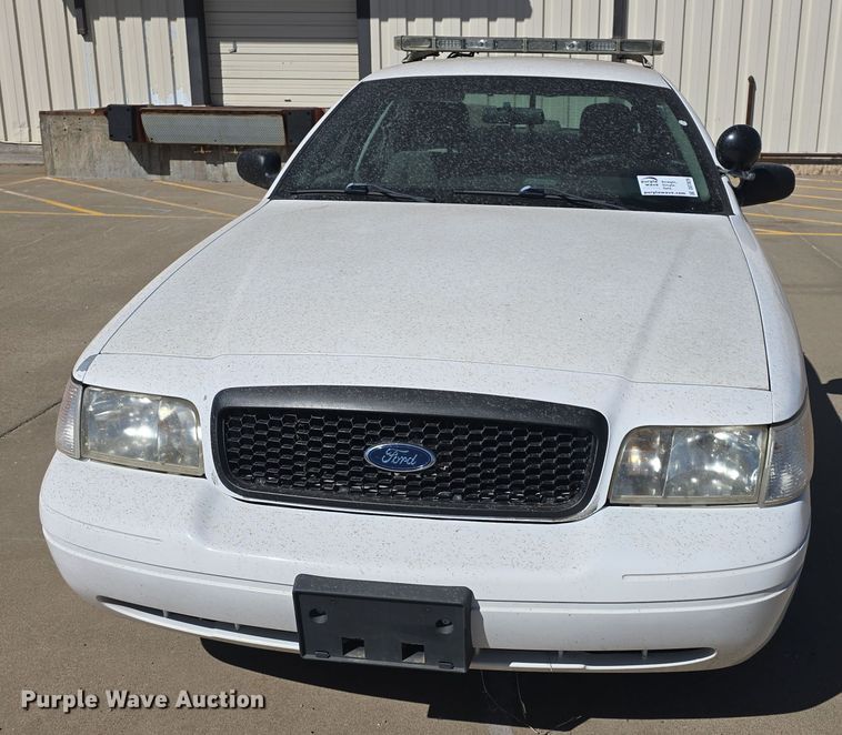 image for item DO7829 2007 Ford Crown Victoria Police Interceptor 