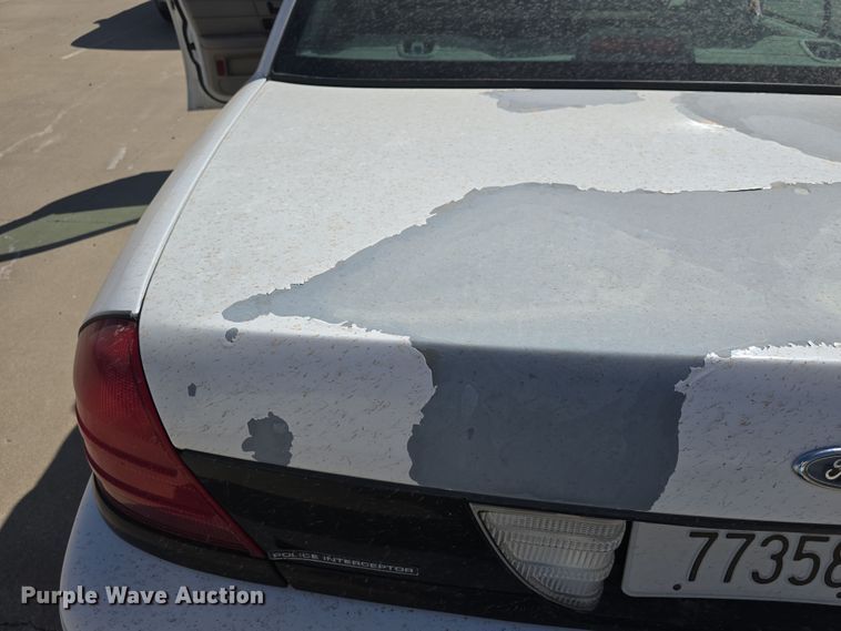 image for item DO7829 2007 Ford Crown Victoria Police Interceptor 