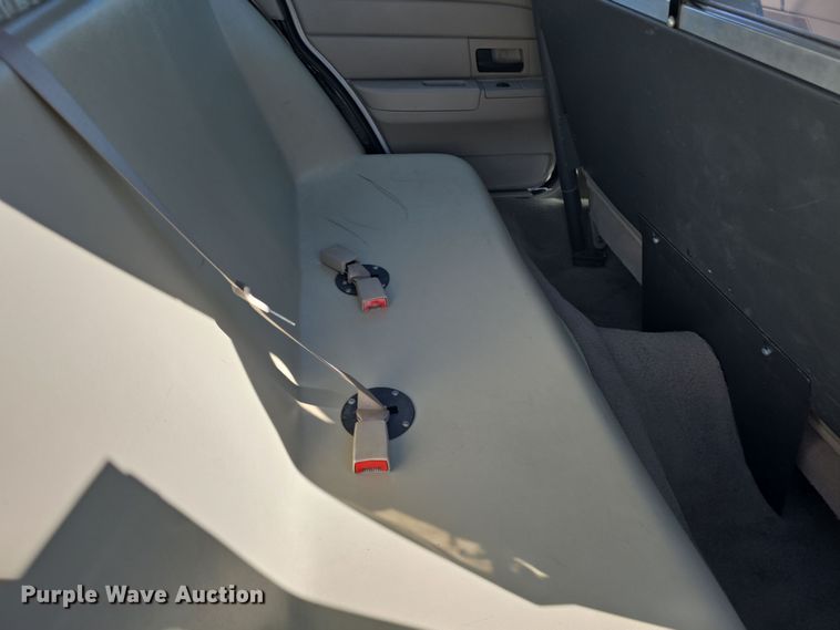 image for item DO7829 2007 Ford Crown Victoria Police Interceptor 