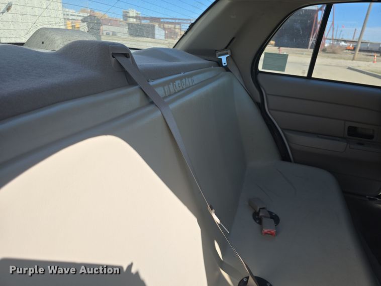 image for item DO7829 2007 Ford Crown Victoria Police Interceptor 