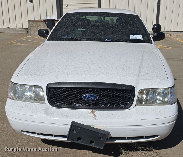 image for item DO7830 2010 Ford Crown Victoria Police Interceptor 