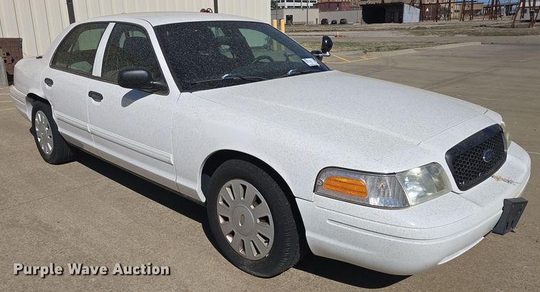 image for item DO7830 2010 Ford Crown Victoria Police Interceptor 
